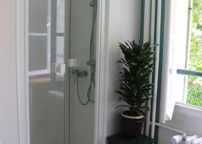 Appartement Un Balcon En Forêt
